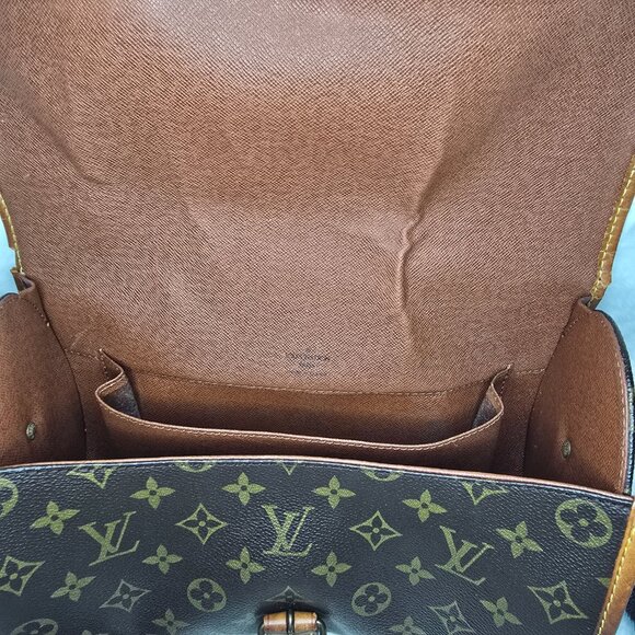 LOUIS VUITTON Marne Shoulder Bag - Picture 9 of 15